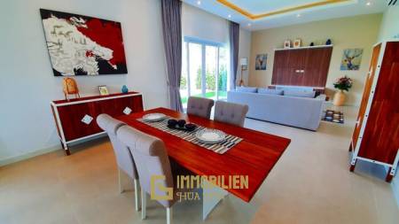 Luxuriöse 2 Schlafzimmer Pool Villa - 10 Minuten westlich der Stadt