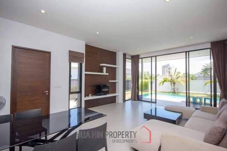 3 Bed Pool Villa only 3-4 minutes from Blu Port and the Beach