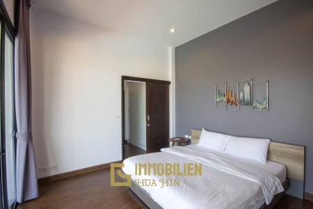 3 Schlafzimmer Pool Villa nur 3-4 Minuten vom Einkaufszentrum BluPort und dem Strand entfernt