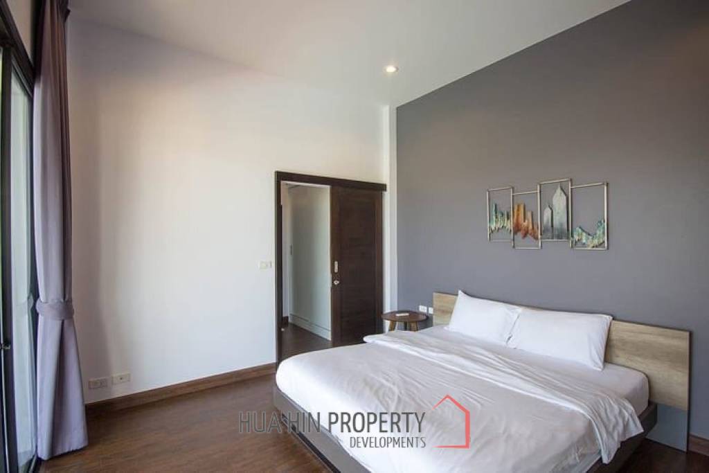 3 Bed Pool Villa only 3-4 minutes from Blu Port and the Beach
