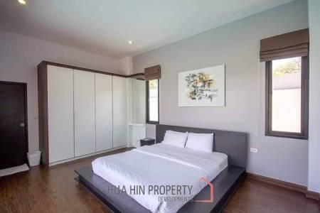 3 Bed Pool Villa only 3-4 minutes from Blu Port and the Beach