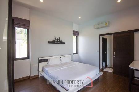 3 Bed Pool Villa only 3-4 minutes from Blu Port and the Beach