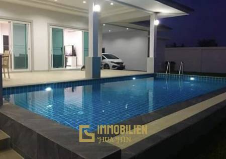 3 Schlafzimmer Pool Villa in der Nähe des Strandes