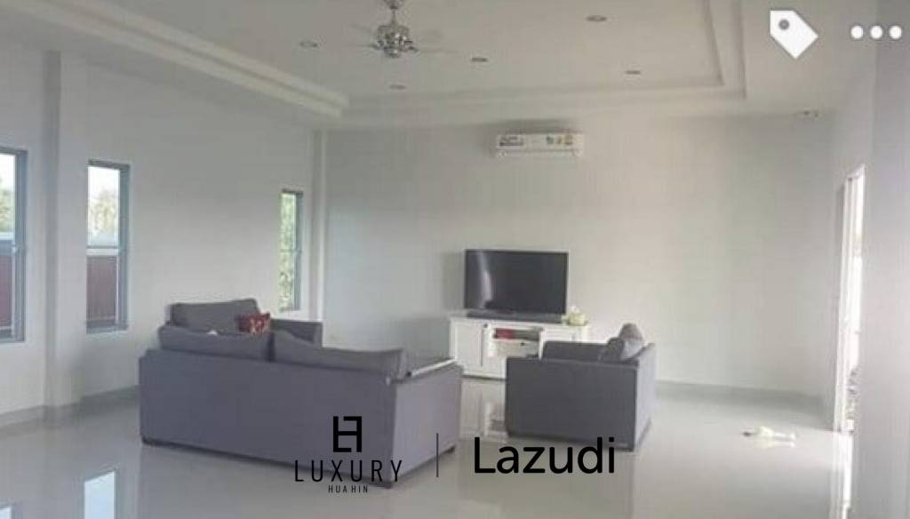 3 Bed Pool Villa near the Beach