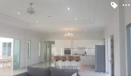 3 Bed Pool Villa near the Beach