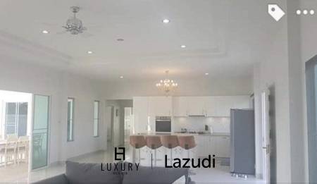 3 Bed Pool Villa near the Beach