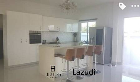 3 Bed Pool Villa near the Beach