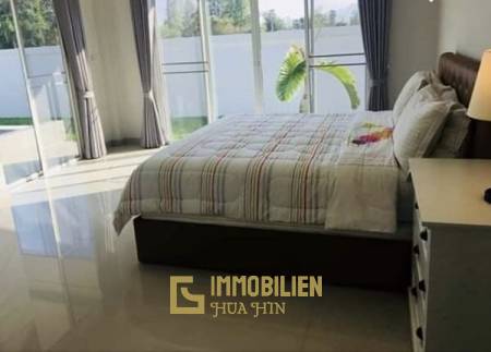 3 Schlafzimmer Pool Villa in der Nähe des Strandes