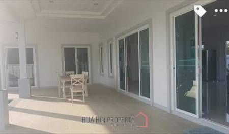 3 Bed Pool Villa near the Beach