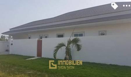 3 Schlafzimmer Pool Villa in der Nähe des Strandes