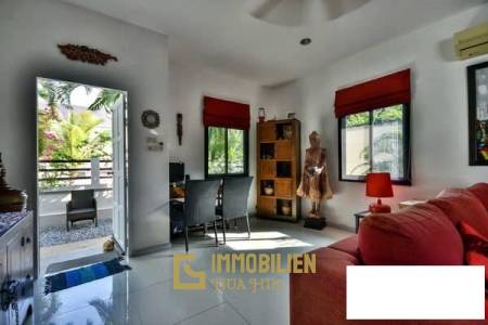 Gut gestaltete 3 Schlafzimmer Pool Villa
