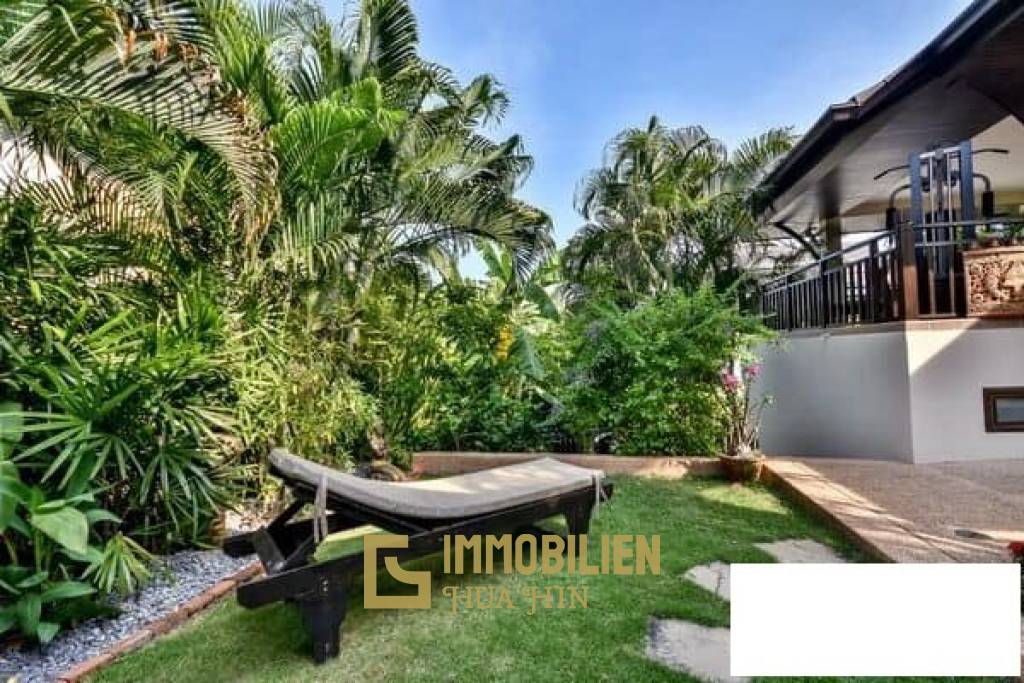 Gut gestaltete 3 Schlafzimmer Pool Villa