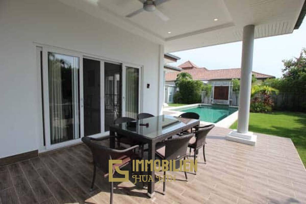 Mali Residence: Solide 3 Schlafzimmer Pool Villa