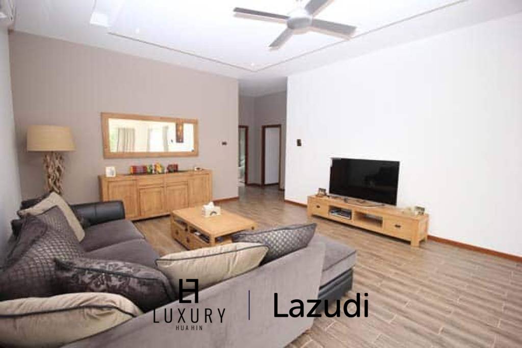 Mali Residence: Solide 3 Schlafzimmer Pool Villa