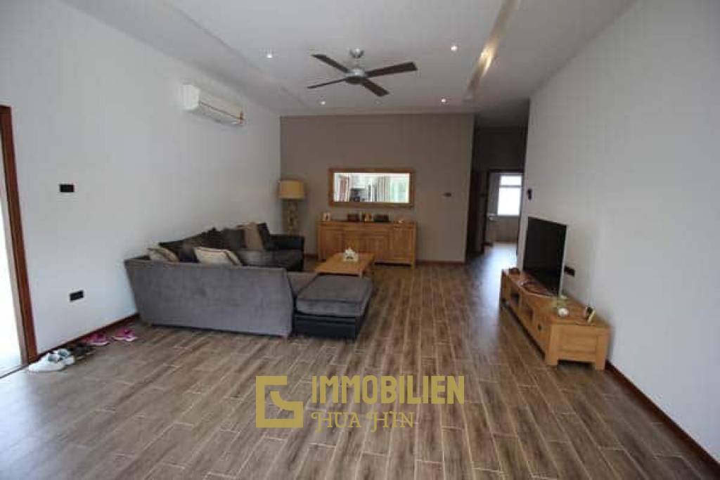 Mali Residence: Solide 3 Schlafzimmer Pool Villa