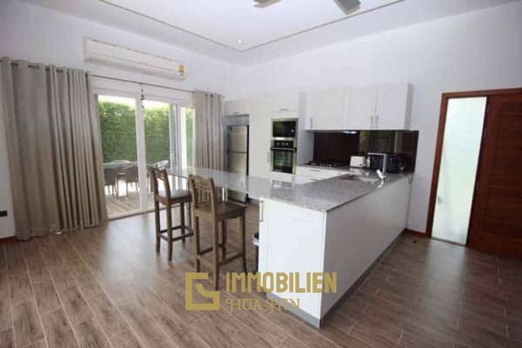 Mali Residence: Solide 3 Schlafzimmer Pool Villa