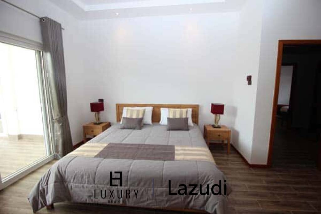 Mali Residence: Solide 3 Schlafzimmer Pool Villa