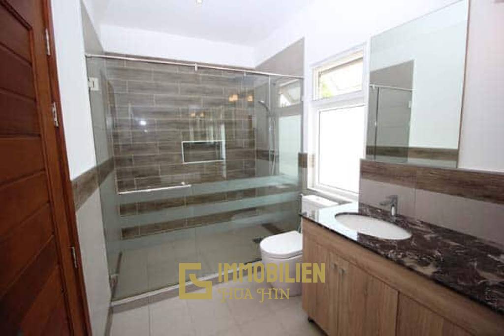 Mali Residence: Solide 3 Schlafzimmer Pool Villa