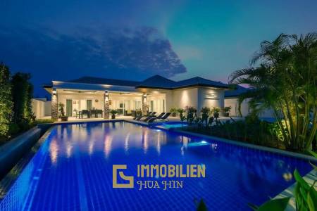 Klassische Pool Villa mit 3 Schlafzimmern