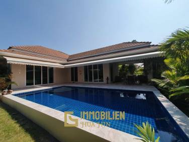 Red Mountain Boutique : 3 Bed, 2 Bath Luxury Pool Villa