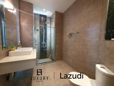 Red Mountain Boutique : 3 Bed, 2 Bath Luxury Pool Villa