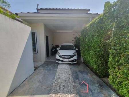 Red Mountain Boutique : 3 Bed, 2 Bath Luxury Pool Villa