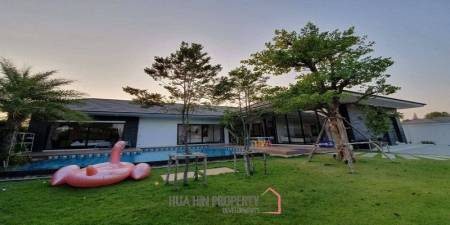 WE VILLAS : Off-plan 4 Bed Pool Villa near the beaches and town
