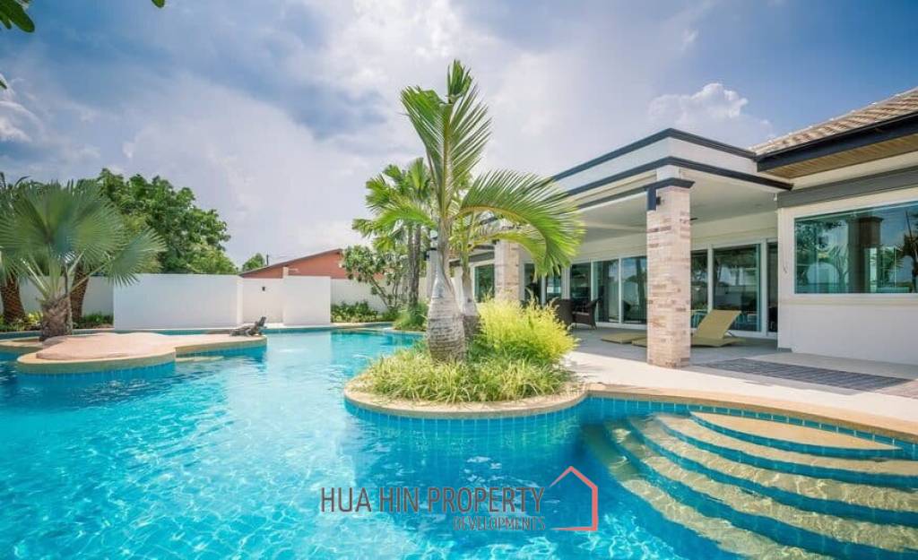 Beautiful 3 Bedroom Pool Villa