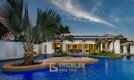 Klassisch Moderne Pool Villa mit 3 Schlafzimmern