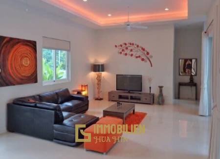 White Beach Villas : Coconut Villa E