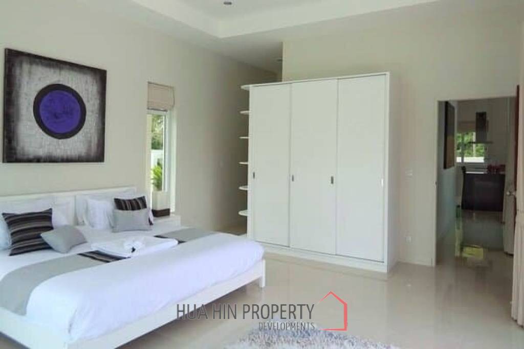 White Beach Villas : Coconut Villa E