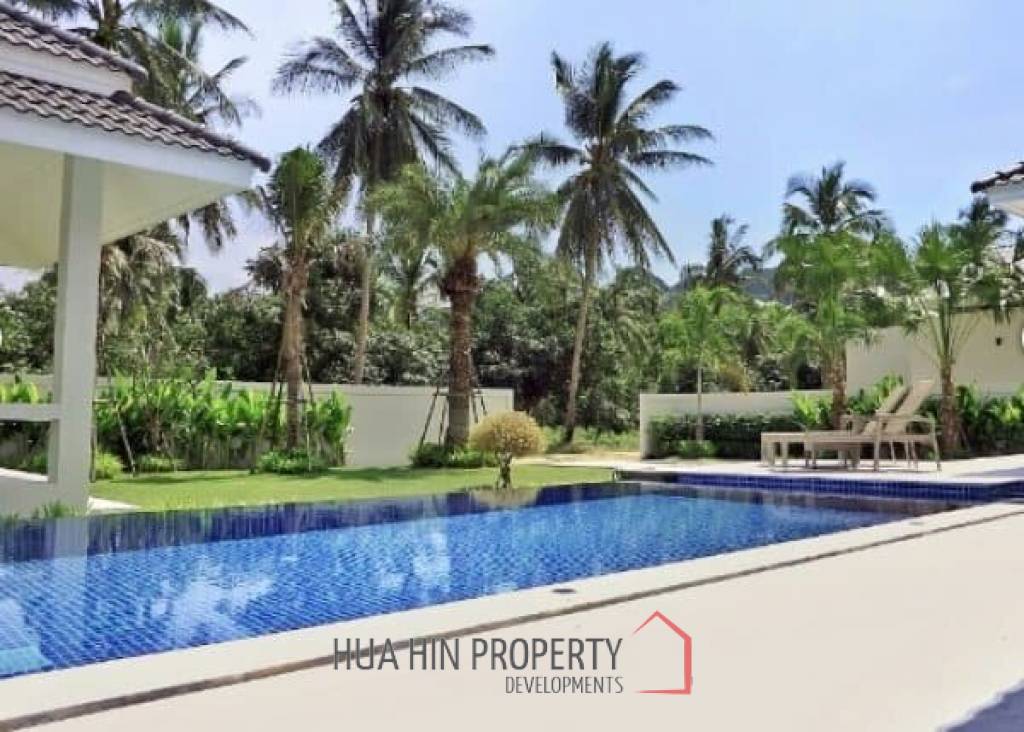 White Beach Villas : Coconut Villa E