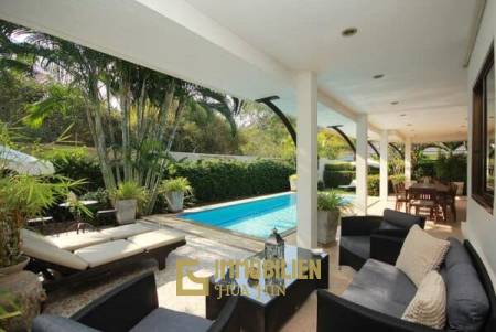 Heights 2 : 3 Schlafzimmer Pool Villa mit Bergblick