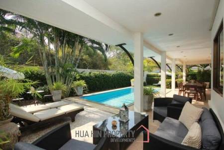 Heights 2 : 3 Bed Pool Villa with Mountain View