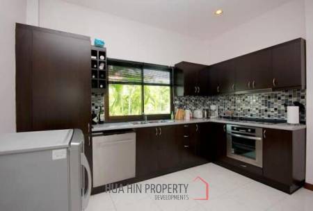 Heights 2 : 3 Bed Pool Villa with Mountain View