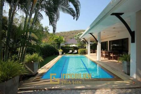 Heights 2 : 3 Schlafzimmer Pool Villa mit Bergblick