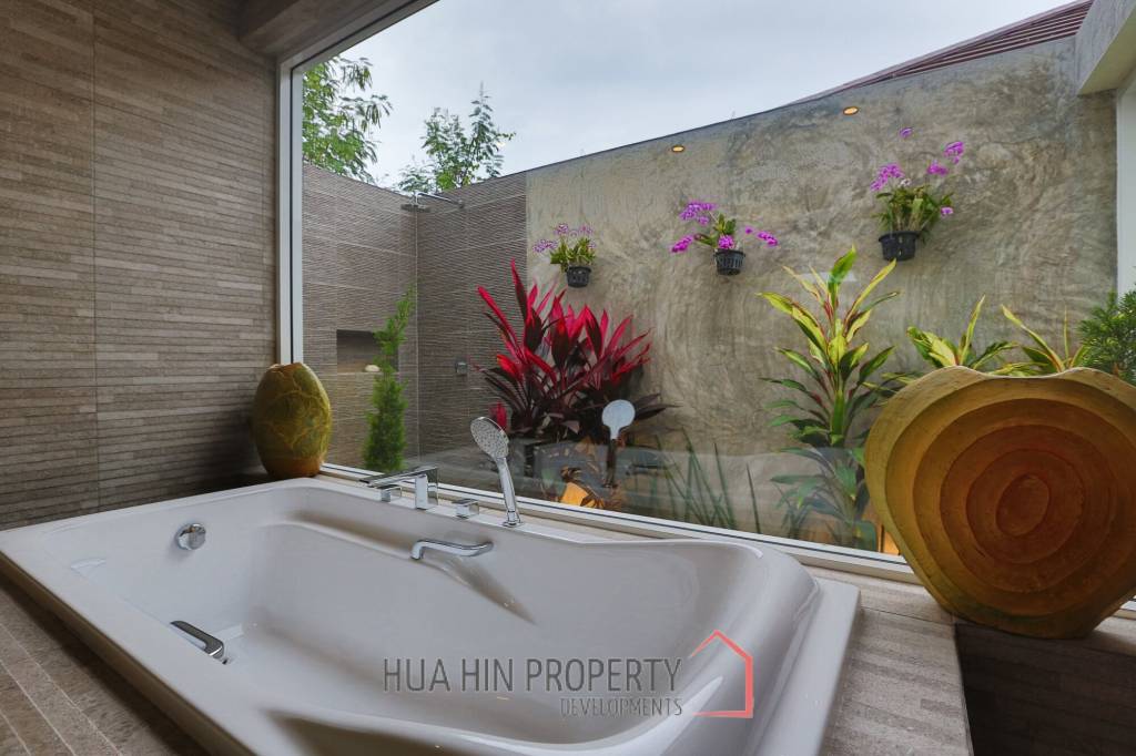 Breeze Hill Hua Hin : 3 Bed Pool Villa