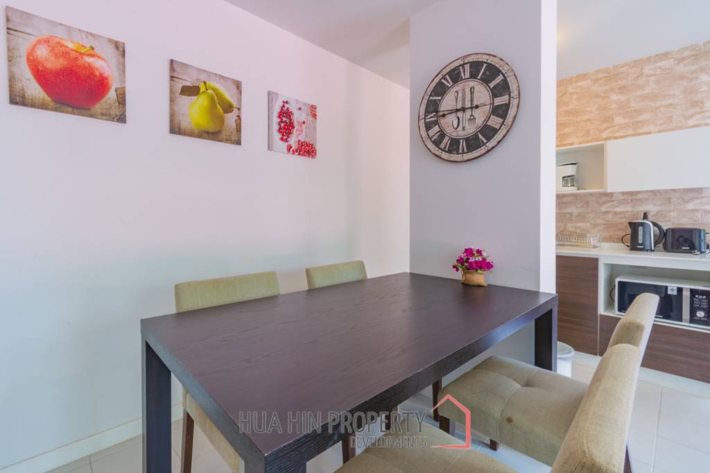 Baan Koo Kiang: 2 Bedroom Condo in Town