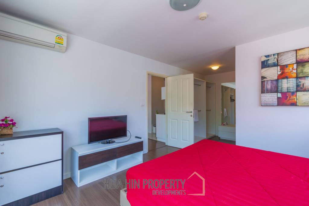 Baan Koo Kiang: 2 Bedroom Condo in Town