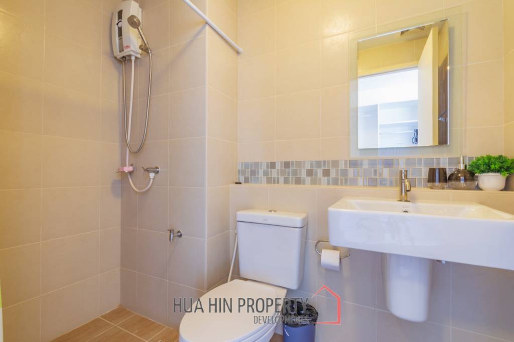 Baan Koo Kiang: 2 Bedroom Condo in Town