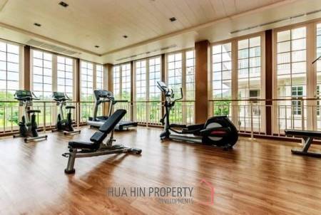 2 Bedroom Condo Close To The Beach