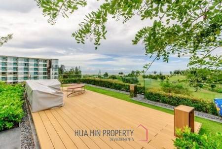 2 Bedroom Condo Close To The Beach