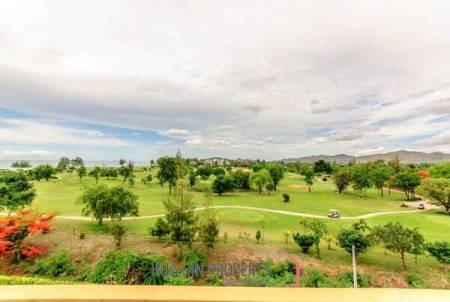 2 Bedroom Condo Close To The Beach