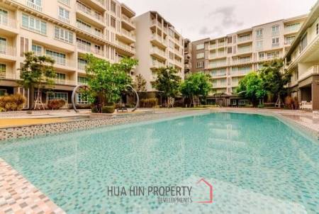 2 Bedroom Condo Close To The Beach