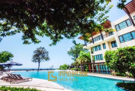 Baan Sansuk: 1 Schlafzimmer-Eigentumswohnung am Strand in bester Lage