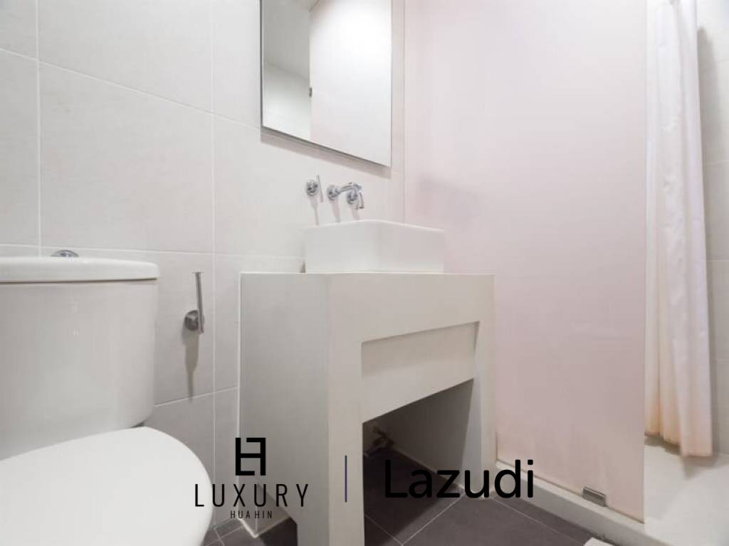 1 Bedroom Beachside Condo in Great Location