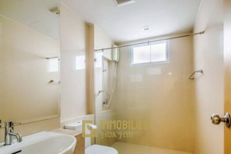2 Bedroom Condo with Garden view