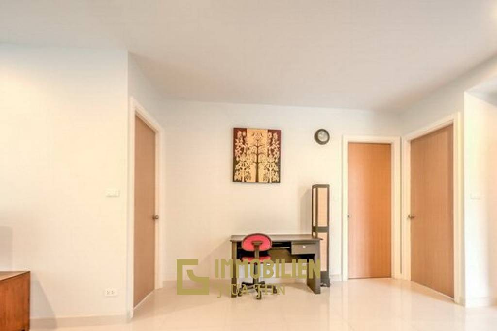 2 Bedroom Condo with Garden view