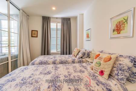 2 Bedroom Ground Floor Condo In Great Location
