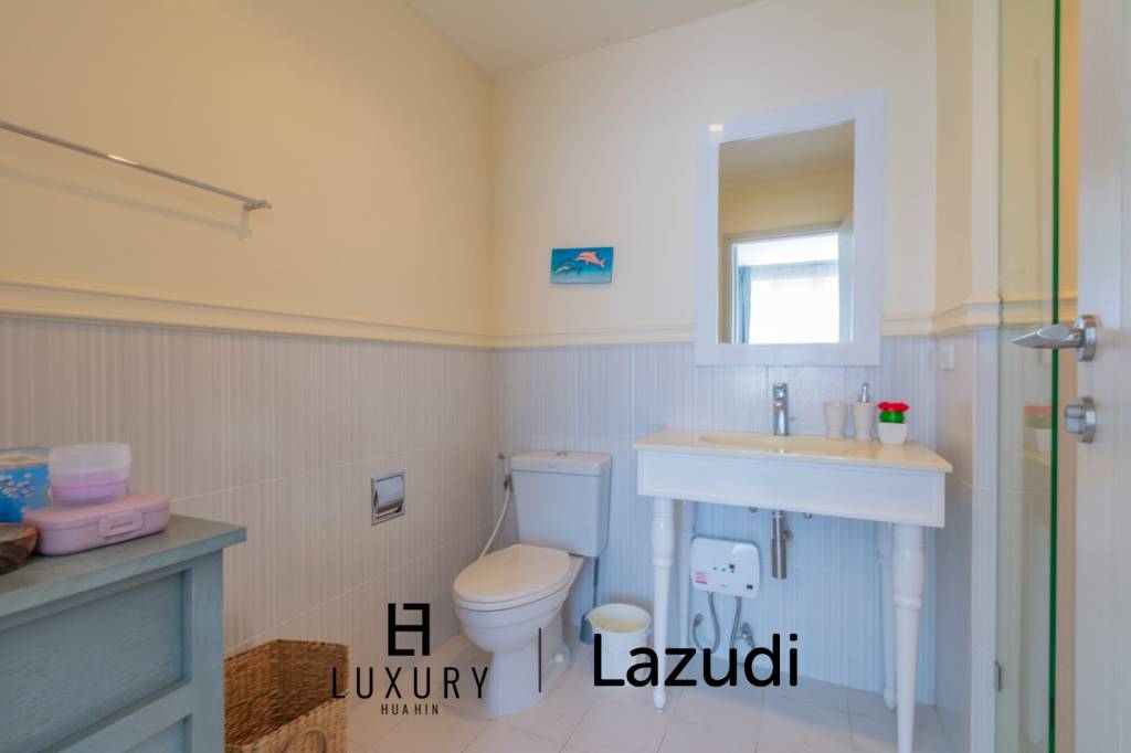 2 Bedroom Ground Floor Condo In Great Location